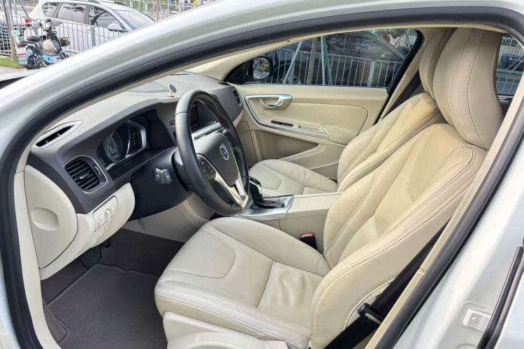 Used Volvo S60 2014 S60L T5 Intelligent Drive Edition Interior 6