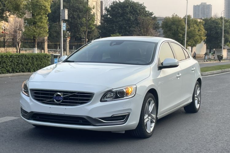 Used Volvo S60 2014 S60L T5 Intelligent Drive Edition Guazi used car, China used car export, Used car for sale, Used cars, Cheapest cars for sale