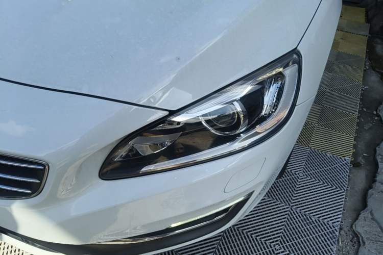 Used Volvo S60 2014 S60L T5 Intelligent Drive Edition Left Front Headlight