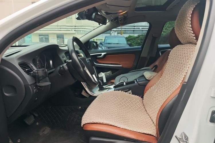 Used Volvo S60 2014 S60L 2.0T Zhiyuan Edition Left Front Seat