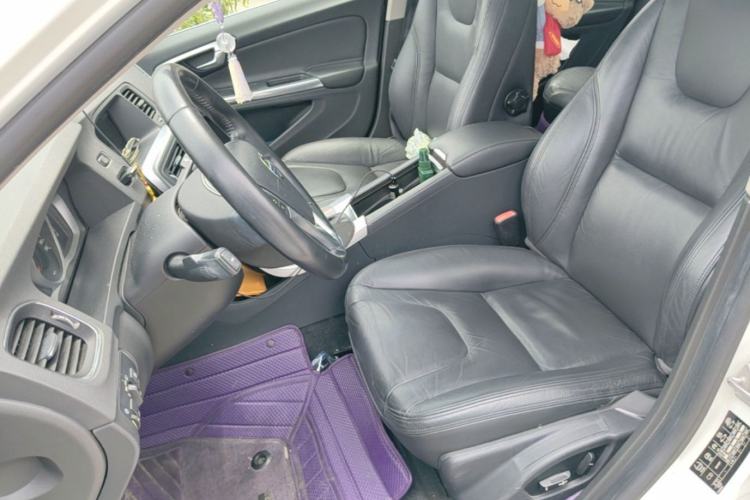 Used Volvo S60 2014 S60L 2.0T Zhiyuan Edition Left Front Seat