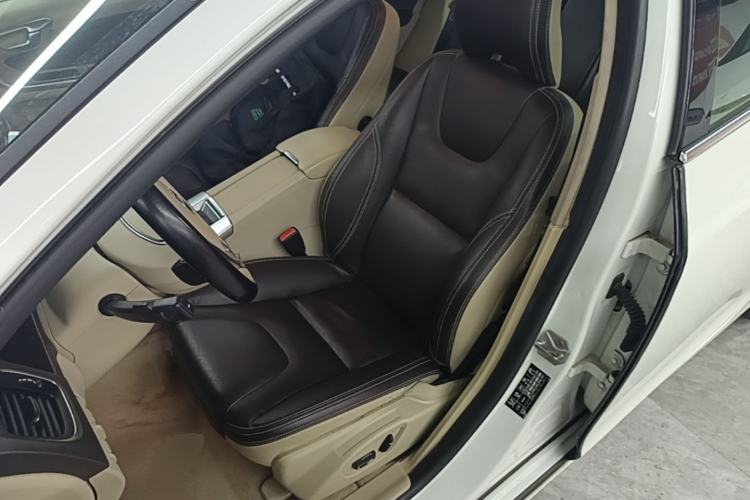 Used Volvo S60 2014 S60L 2.0T Zhiyuan Edition Left Front Seat