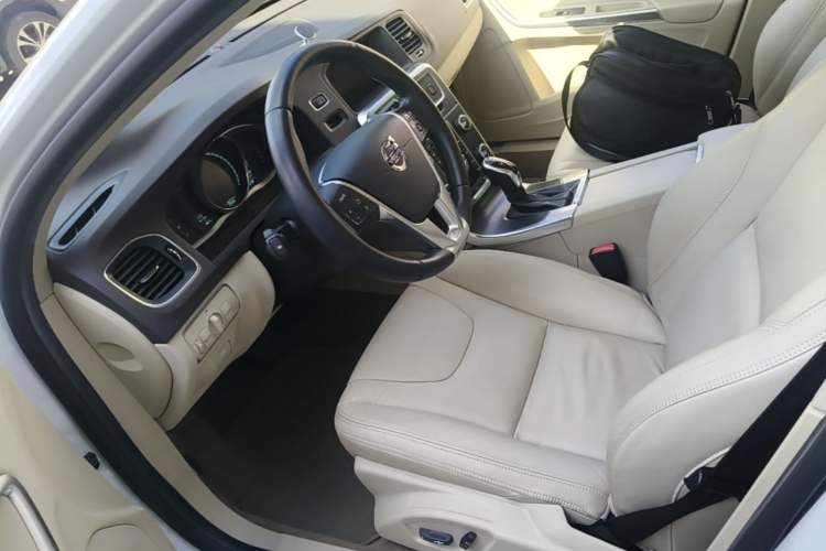 Used Volvo S60 2014 S60L T5 Intelligent Drive Edition Left Front Seat
