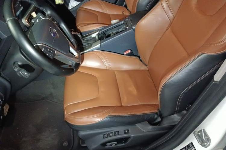 Used Volvo S60 2014 T5 Zhiyi Edition Left Front Seat
