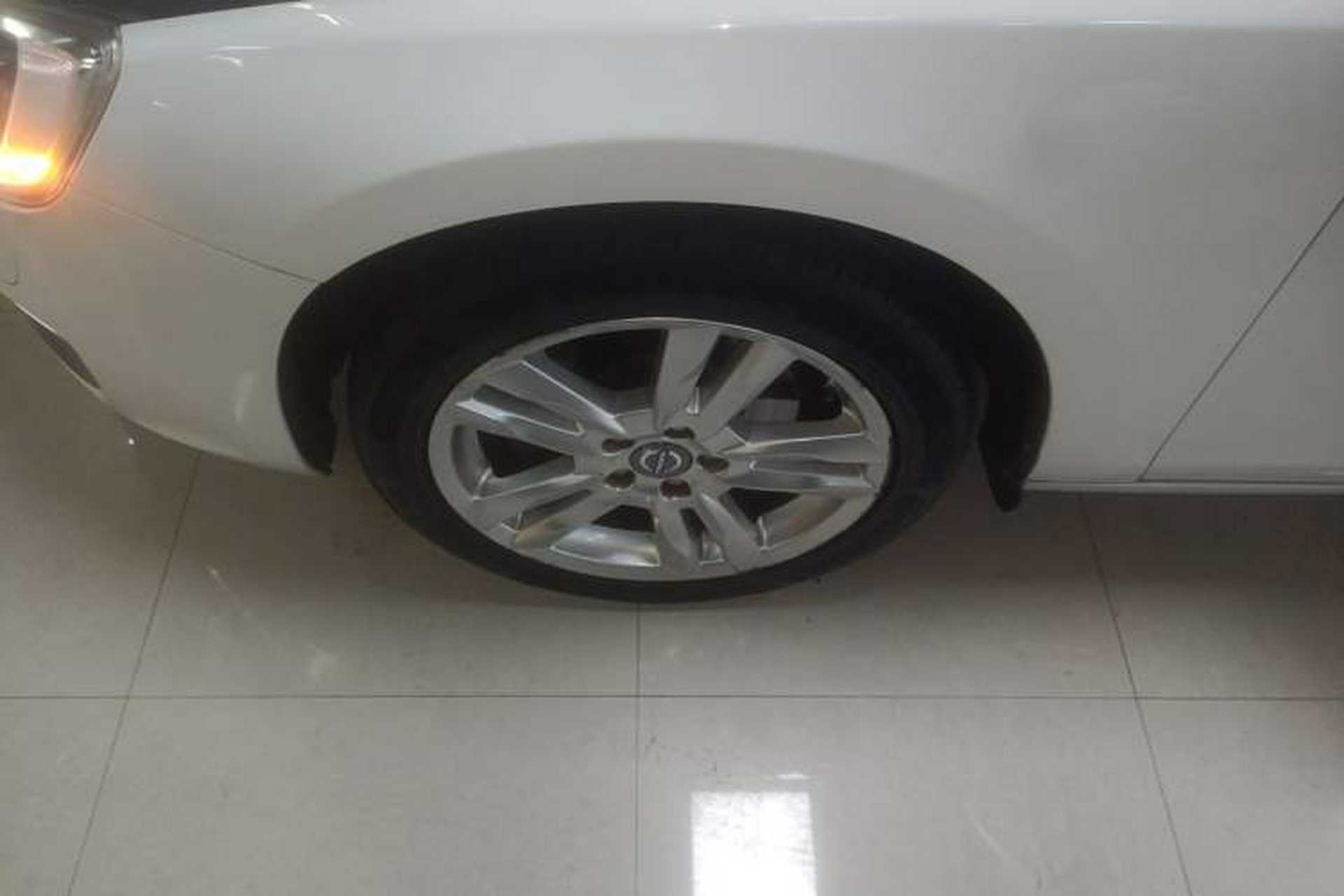 Used Volvo S60 2014 S60L 2.0T Zhiyuan Edition Left Front Wheel Hub
