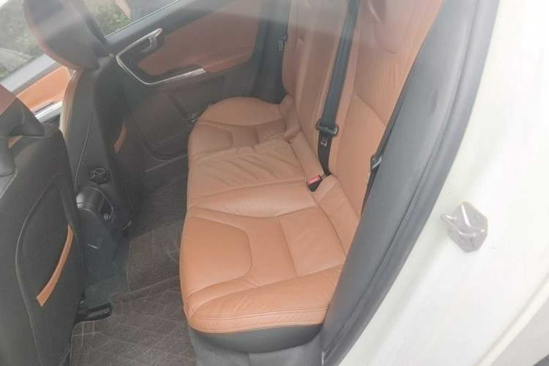 Used Volvo S60 2014 S60L 2.0T Zhiyuan Edition Left Rear Seat