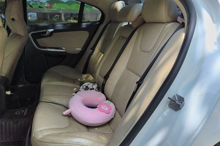 Used Volvo S60 2014 T5 Zhiyi Edition Left Rear Seat