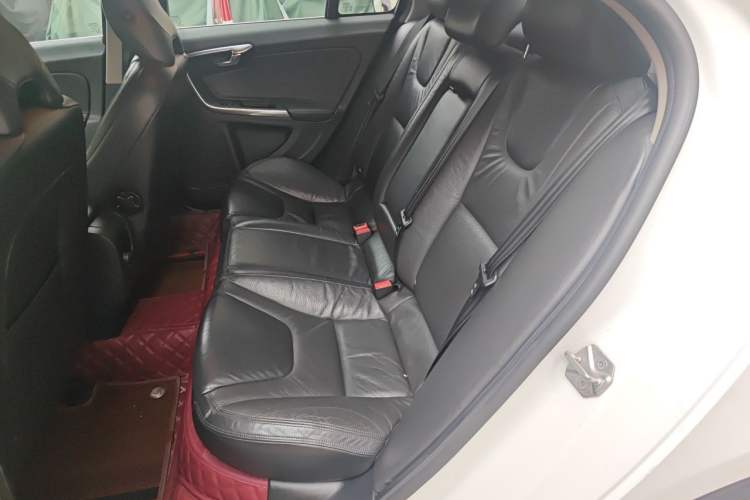 Used Volvo S60 2014 T5 Zhiyi Edition Left Rear Seat