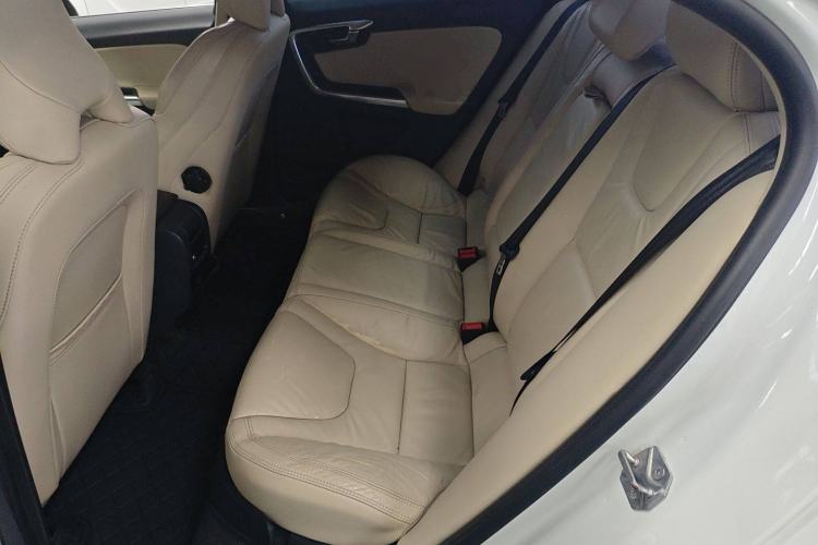 Used Volvo S60 2014 T5 Zhiya Edition Left Rear Seat