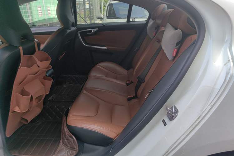 Used Volvo S60 2014 S60L T5 Intelligent Drive Edition Left Rear Seat