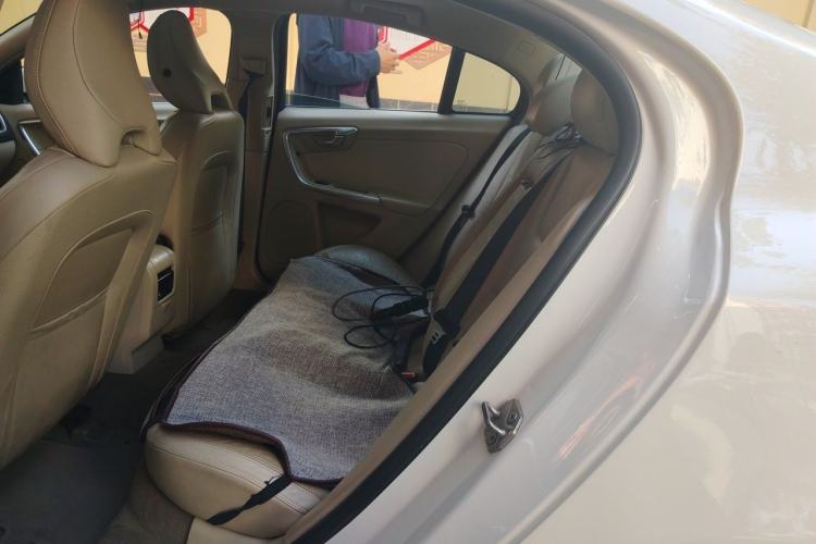 Used Volvo S60 2014 T5 Zhiyi Edition Left Rear Seat