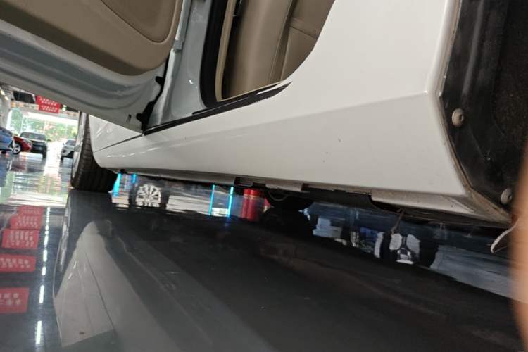 Used Volvo S60 2014 S60L 2.0T Zhiyuan Edition Left Side Sill