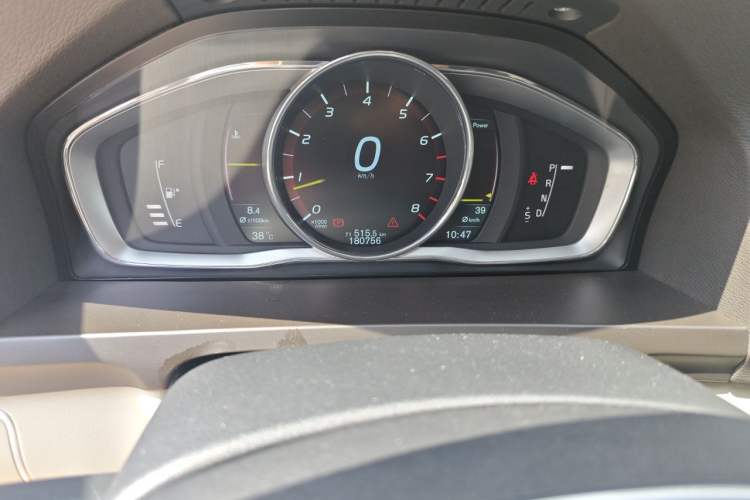 Used Volvo S60 2014 S60L T5 Intelligent Drive Edition Odometer Close Up