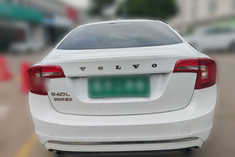 Used Volvo S60 2014 S60L 2.0T Zhiyuan Edition Rear