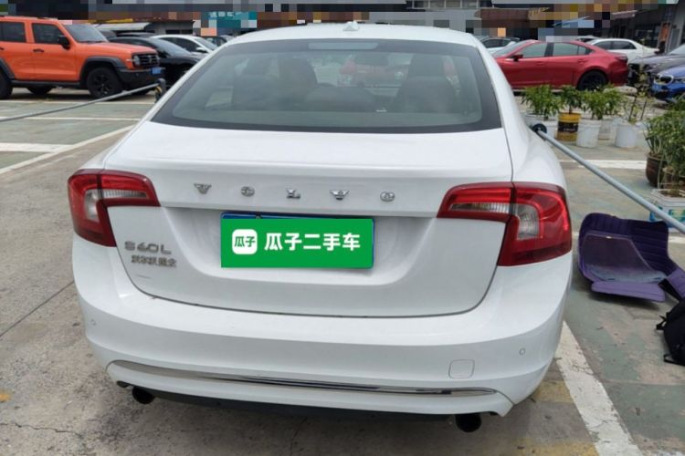 Used Volvo S60 2014 S60L 2.0T Zhiyuan Edition Rear