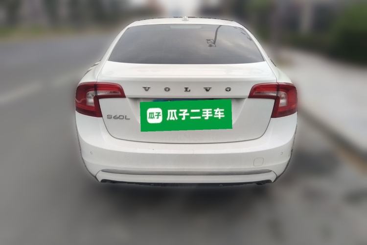 Used Volvo S60 2014 S60L 2.0T Zhiyuan Edition Rear