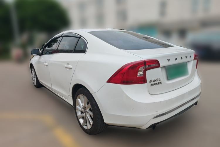 Used Volvo S60 2014 S60L 2.0T Zhiyuan Edition Rear Left 45 Deg