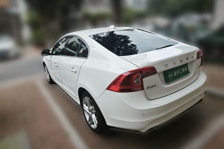 Used Volvo S60 2014 T5 Zhiyi Edition Rear Left 45 Deg