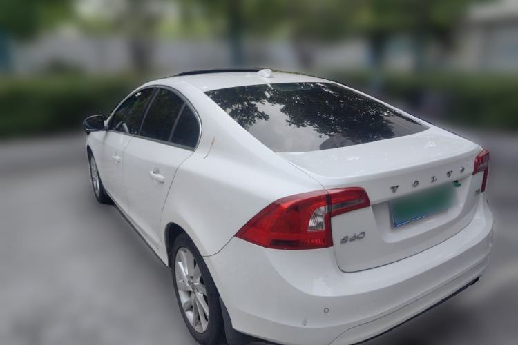 Used Volvo S60 2014 T5 Zhiyi Edition Rear Left 45 Deg