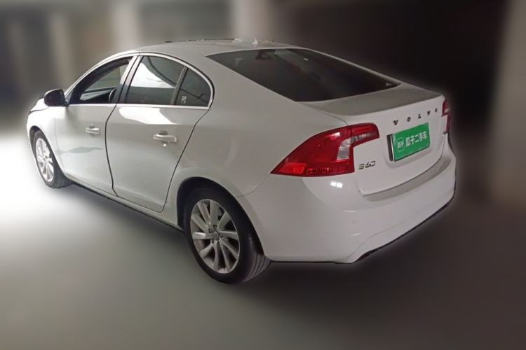 Used Volvo S60 2014 T5 Zhiyi Edition Rear Left 45 Deg