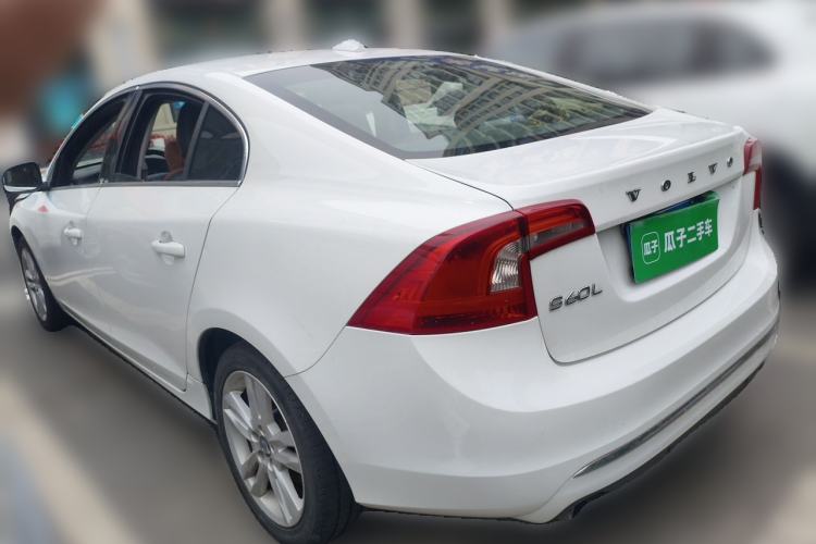 Used Volvo S60 2014 S60L 2.0T Zhiyuan Edition Rear Left 45 Deg