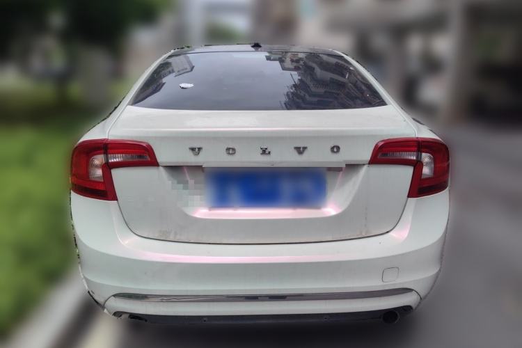 Used Volvo S60 2014 S60L 2.0T Zhiyuan Edition Rear