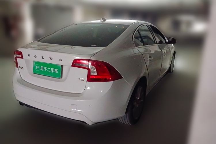 Used Volvo S60 2014 T5 Zhiyi Edition Rear Right 45 Deg