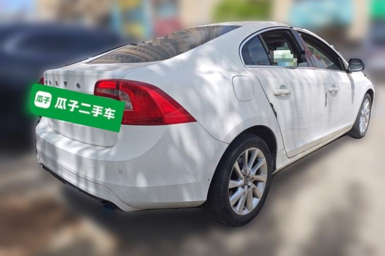 Used Volvo S60 2014 T5 Zhiyi Edition Rear Right 45 Deg