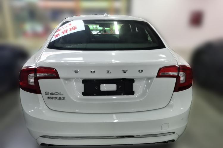 Used Volvo S60 2014 S60L 2.0T Zhiyuan Edition Rear
