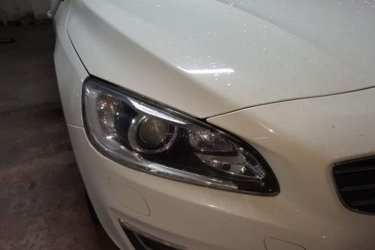 Used Volvo S60 2014 S60L T5 Intelligent Drive Edition Right Front Headlight