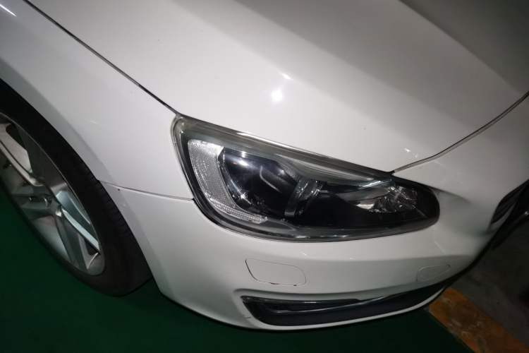 Used Volvo S60 2014 T5 Zhiya Edition Right Front Headlight