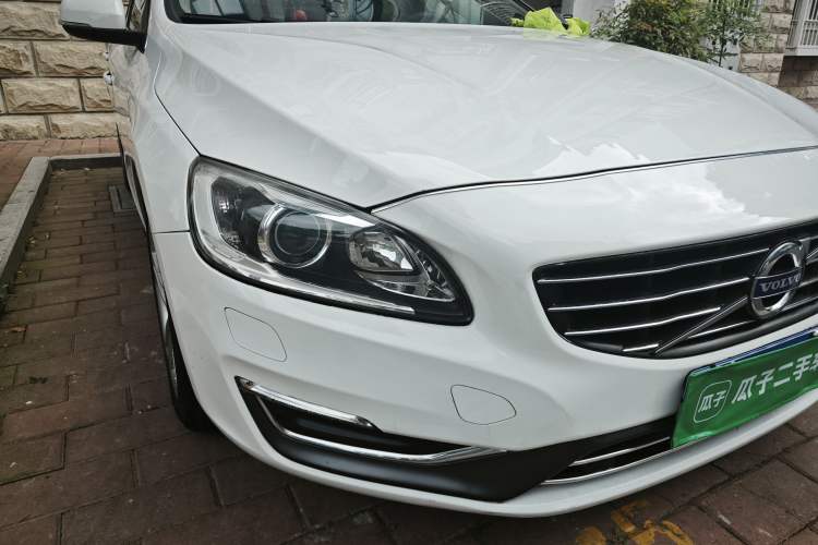 Used Volvo S60 2014 T5 Zhiyi Edition Right Front Headlight