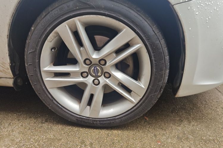Used Volvo S60 2014 T5 Zhiya Edition Right Front Wheel Hub