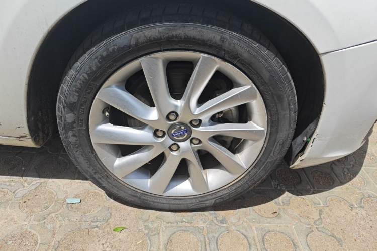 Used Volvo S60 2014 T5 Zhiyi Edition Right Front Wheel Hub