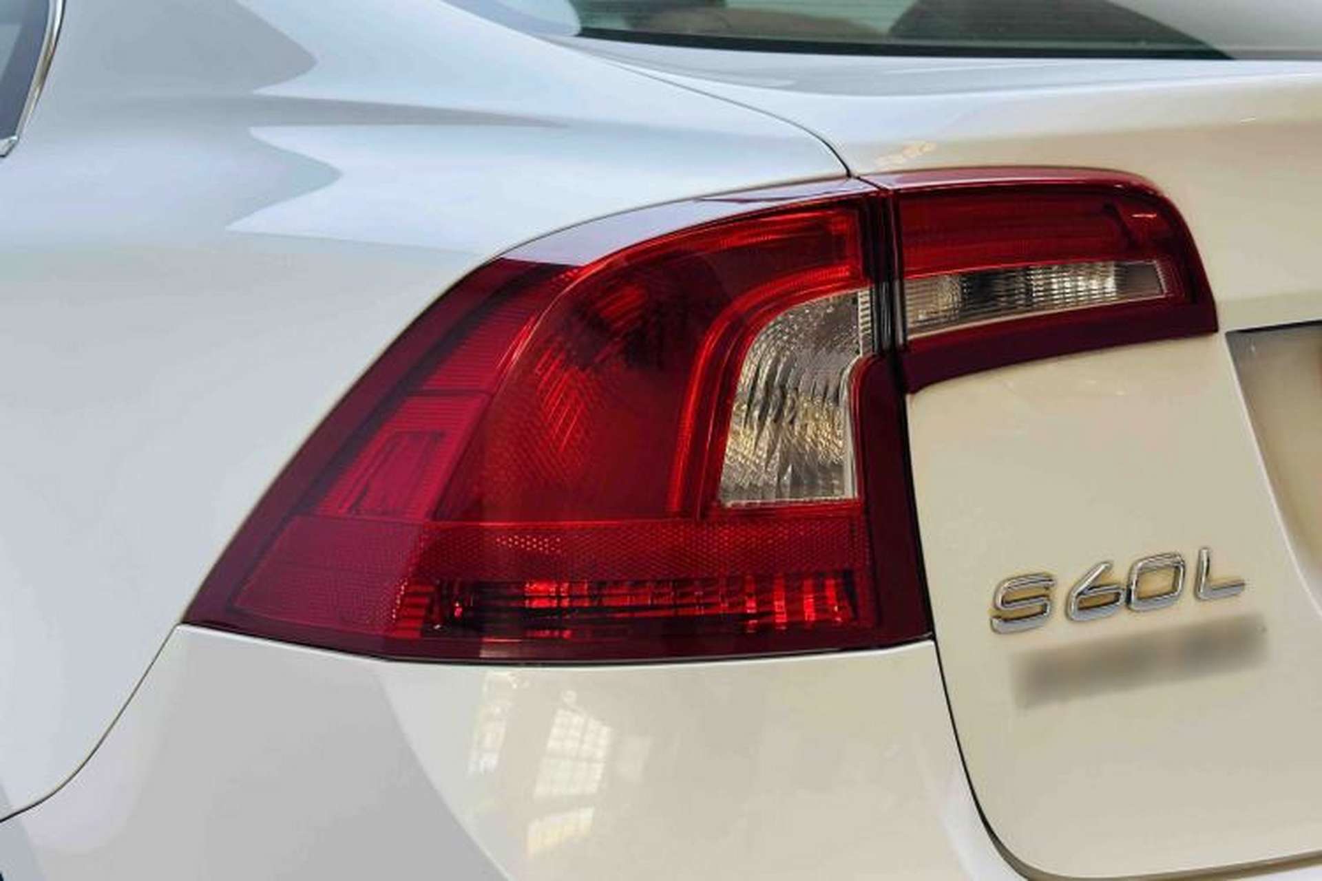 Used Volvo S60 2014 S60L T5 Intelligent Drive Edition Right Rear Taillight