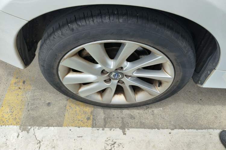 Used Volvo S60 2014 S60L 2.0T Zhiyuan Edition Right Rear Wheel Hub
