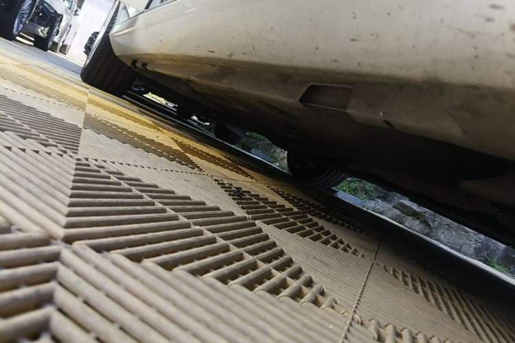 Used Volvo S60 2014 S60L T5 Intelligent Drive Edition Right Side Sill