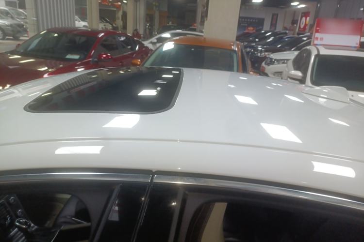 Used Volvo S60 2014 S60L 2.0T Zhiyuan Edition Roof