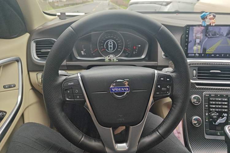 Used Volvo S60 2014 S60L 2.0T Zhiyuan Edition Steering Wheel
