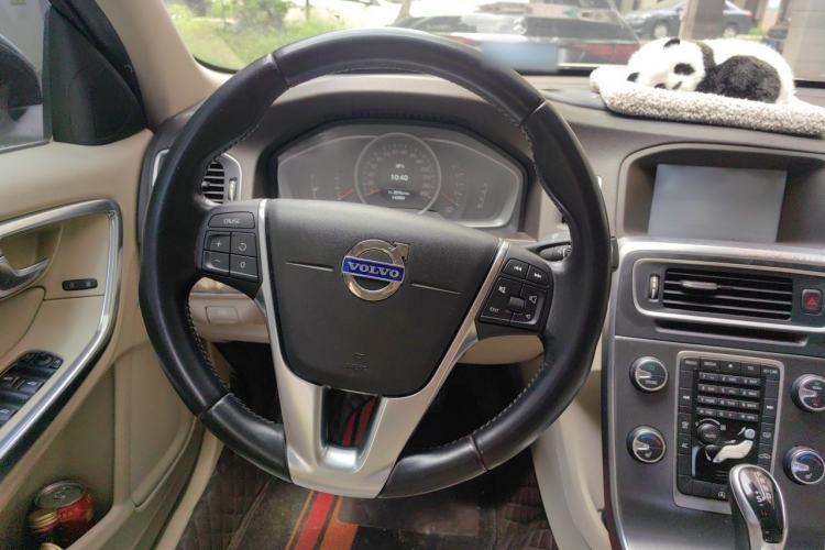 Used Volvo S60 2014 S60L 2.0T Zhiyuan Edition Steering Wheel