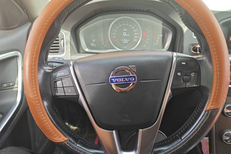 Used Volvo S60 2014 T5 Zhiyi Edition Steering Wheel