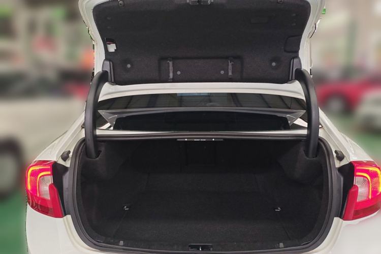 Used Volvo S60 2014 T5 Zhiya Edition Trunk