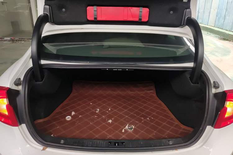 Used Volvo S60 2014 S60L 2.0T Zhiyuan Edition Trunk