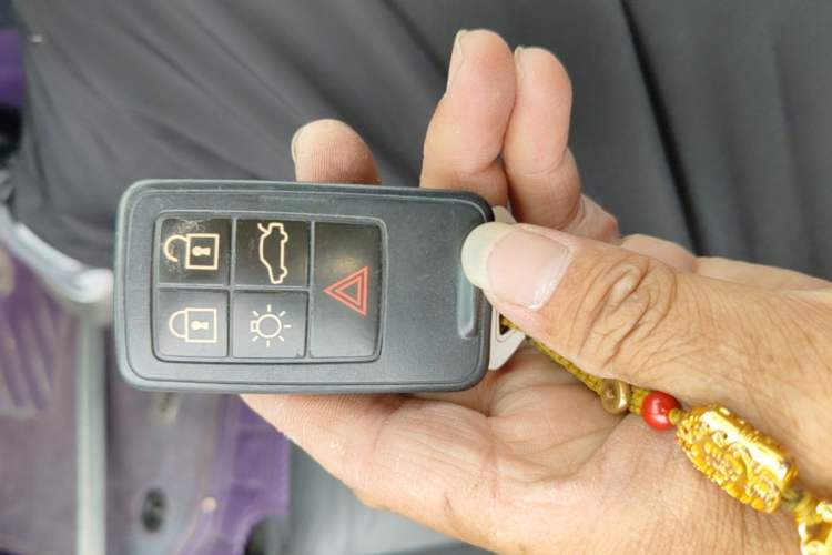 Used Volvo S60 2014 S60L 2.0T Zhiyuan Edition Vehicle Key