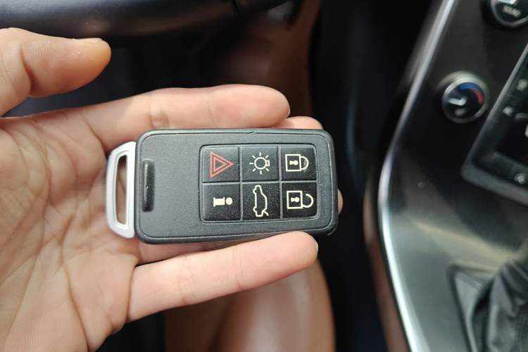 Used Volvo S60 2014 S60L T5 Intelligent Drive Edition Vehicle Key