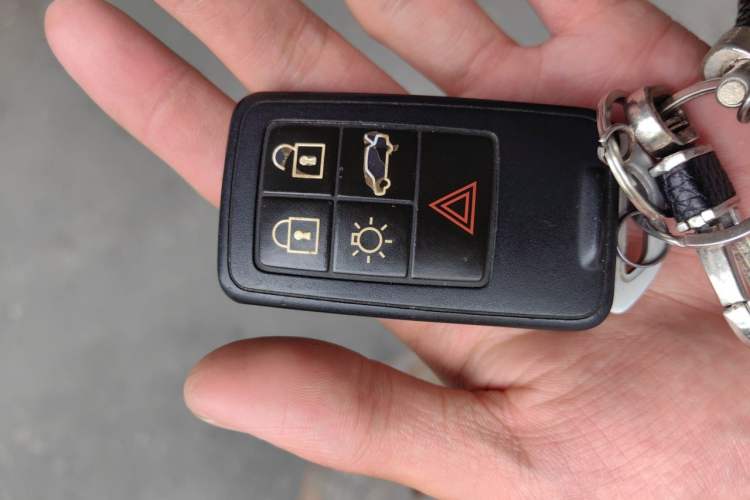 Used Volvo S60 2014 S60L 2.0T Zhiyuan Edition Vehicle Key