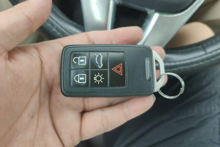 Used Volvo S60 2014 S60L 2.0T Zhiyuan Edition Vehicle Key