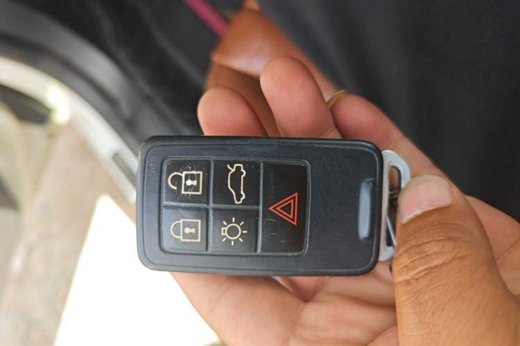 Used Volvo S60 2014 T5 Zhiyi Edition Vehicle Key