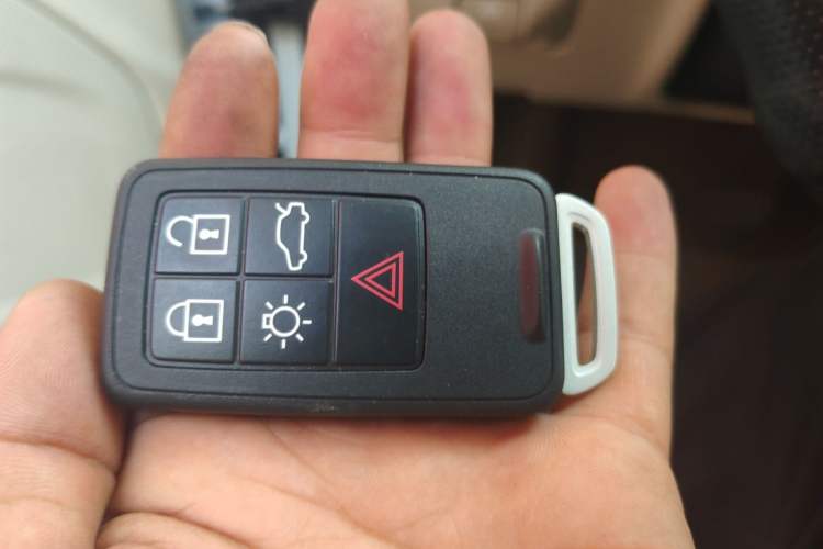 Used Volvo S60 2014 T5 Zhiyi Edition Vehicle Key
