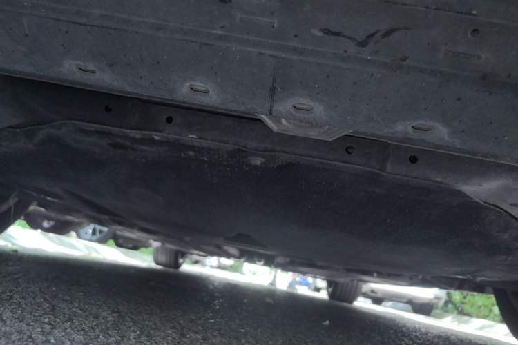 Used Volvo S60 2014 S60L 2.0T Zhiyuan Edition Chassis Front